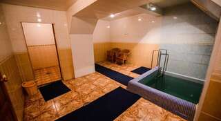 Гостиница Economy Hotel  Златоуст-0